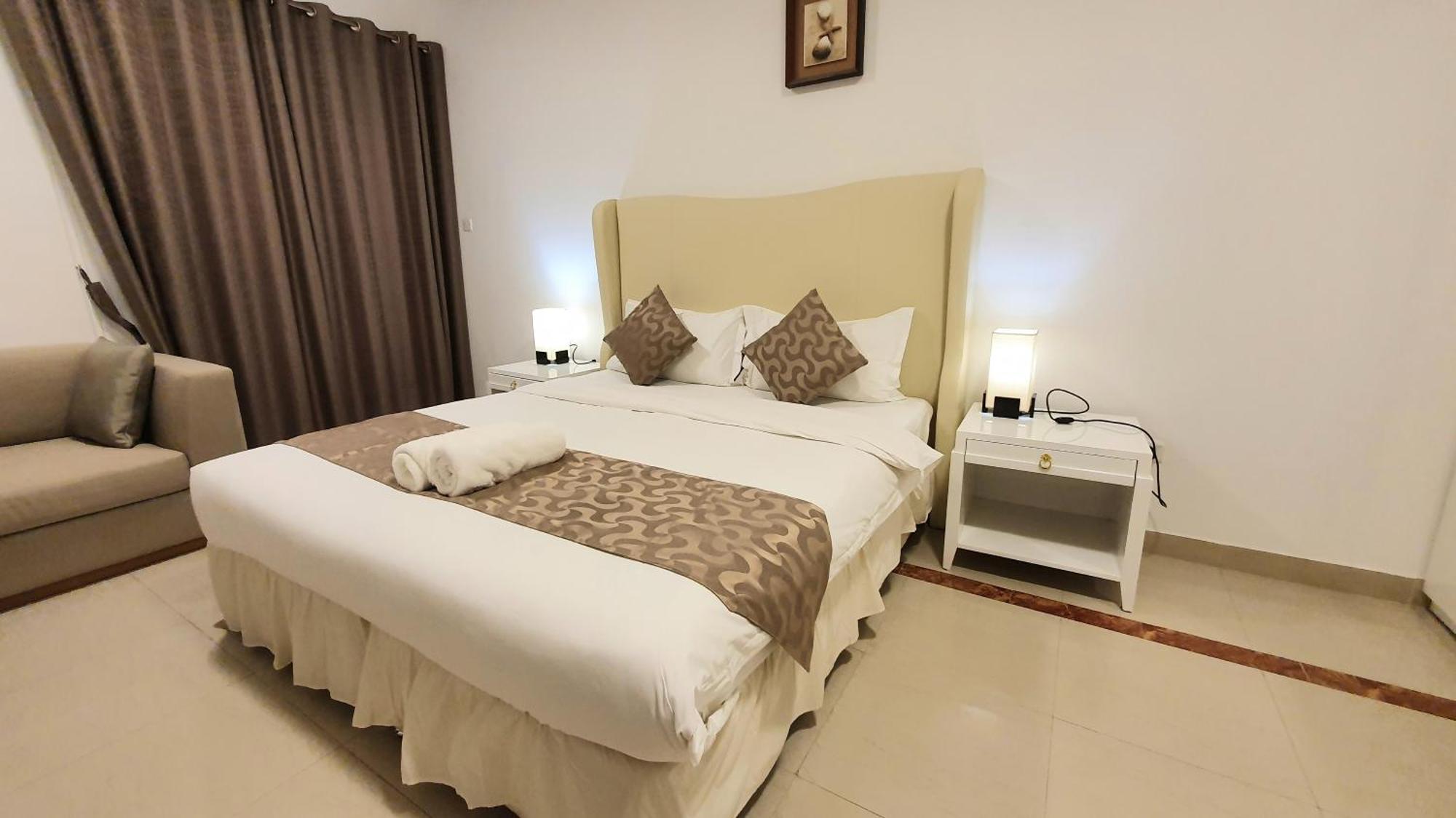 Muscat Oasis Residences Exterior photo